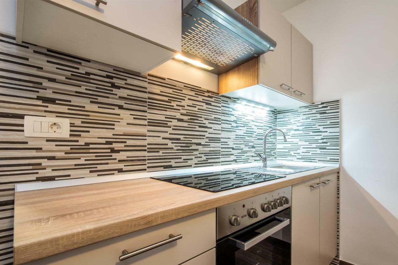 Apartment Mamma Leone Split Exteriör bild
